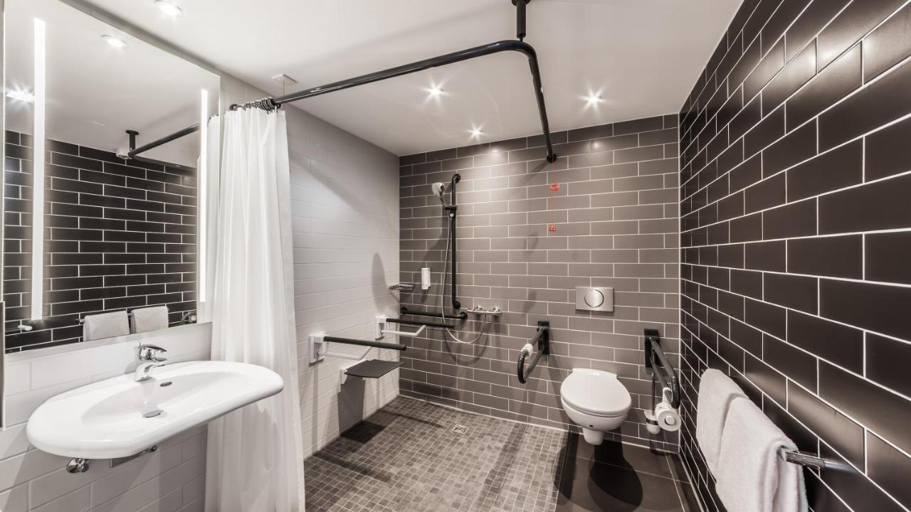 Holiday Inn Express - Munich North By Ihg ภายนอก รูปภาพ