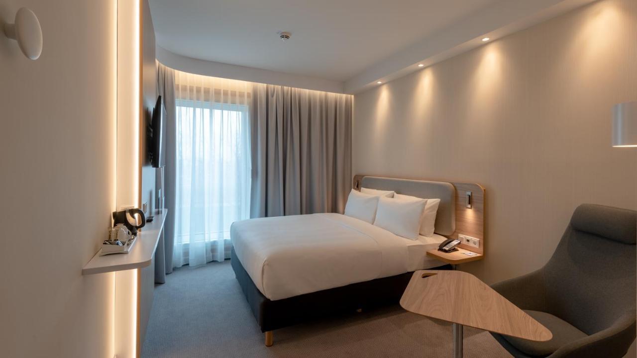 Holiday Inn Express - Munich North By Ihg ภายนอก รูปภาพ