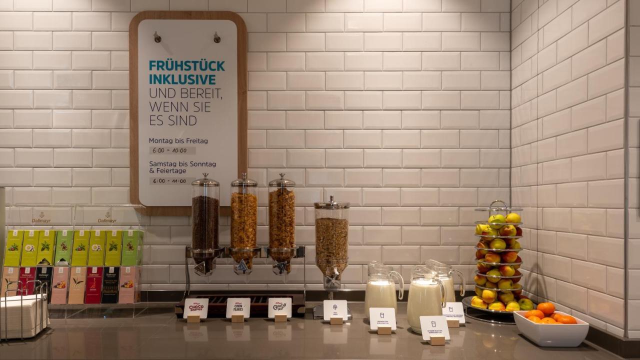 Holiday Inn Express - Munich North By Ihg ภายนอก รูปภาพ