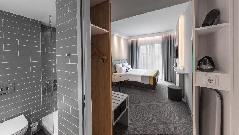 Holiday Inn Express - Munich North By Ihg ภายนอก รูปภาพ