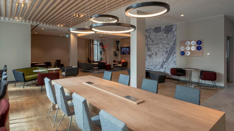 Holiday Inn Express - Munich North By Ihg ภายนอก รูปภาพ