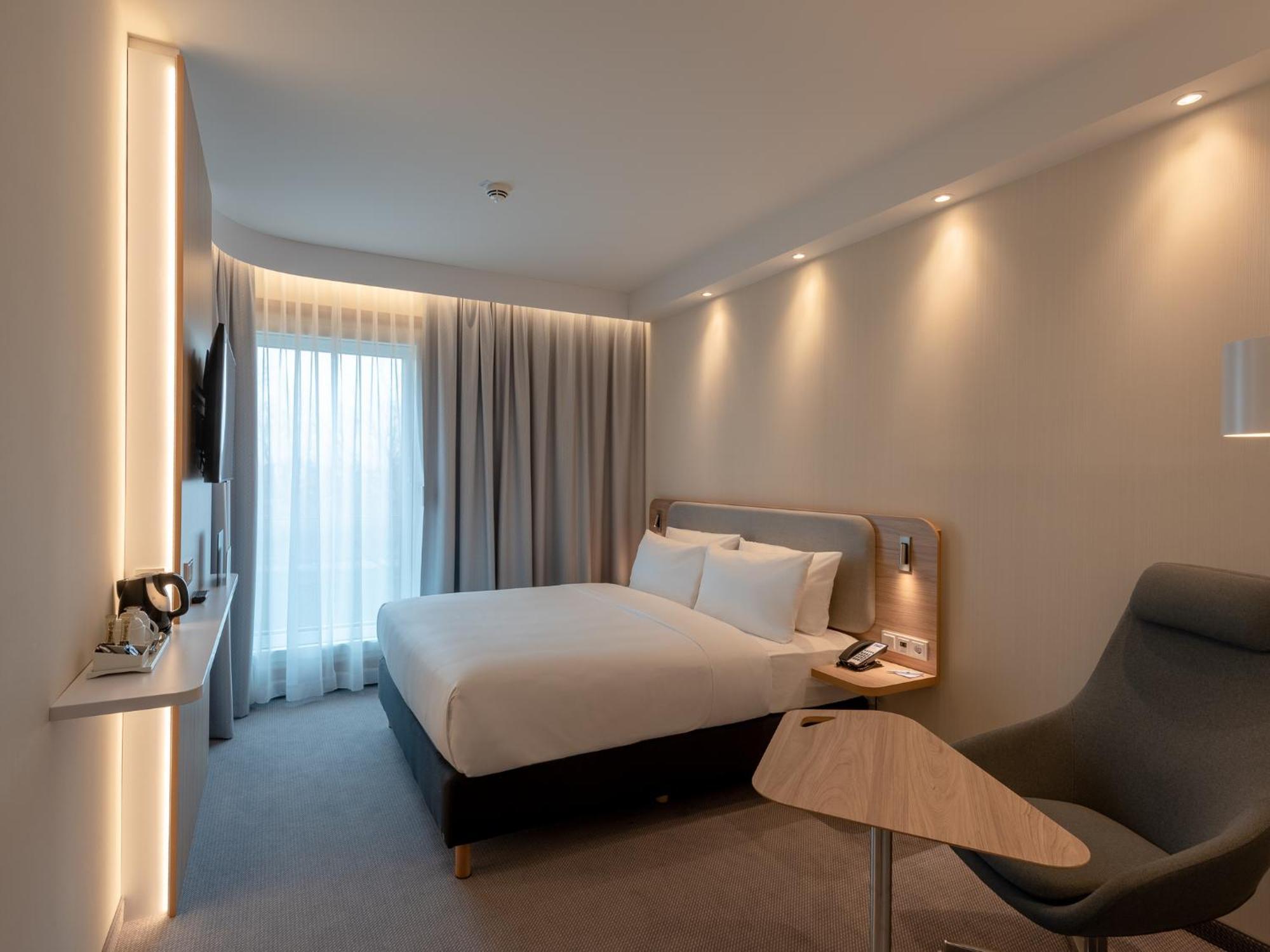 Holiday Inn Express - Munich North By Ihg ภายนอก รูปภาพ